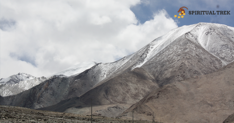 Ladakh Chalung Peak Trekking Packages